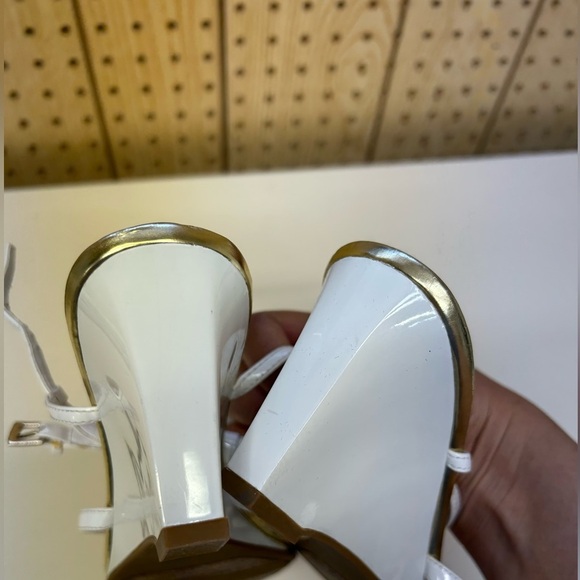 Etienne Aigner White and Gold High-Heeled Sandals - Picture 5 of 6